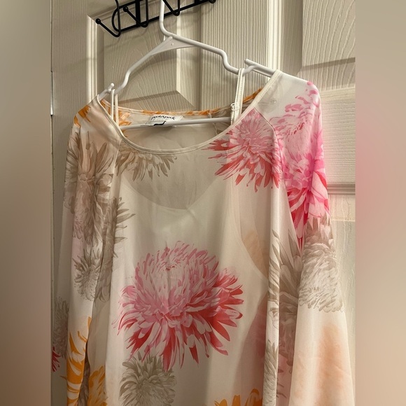 SET~PECK & PECK~SHEAR TOP WITH CAMI~LG - Picture 8 of 13